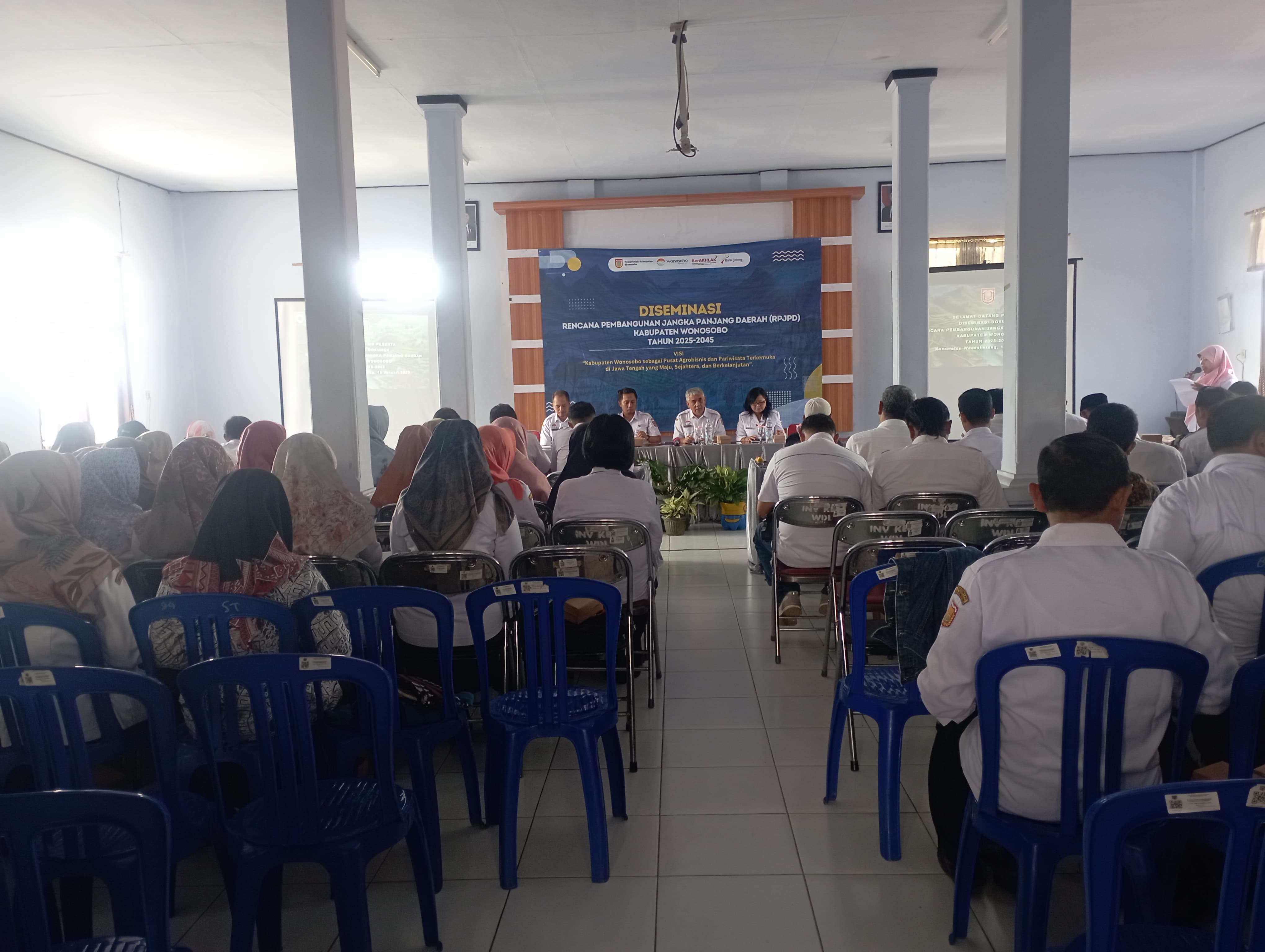 kegiatan-diseminasi-rpjpd-kab-wonosobo-2025-2045-di-aula-kecamatan-wadaslintang